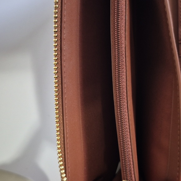 COACH signature  multicolored tan leather wristlet, wallet, clutch - Picture 6 of 7